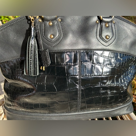 NWT🌷Ann Taylor Vintage bag w/ lock and key! - Picture 3 of 11